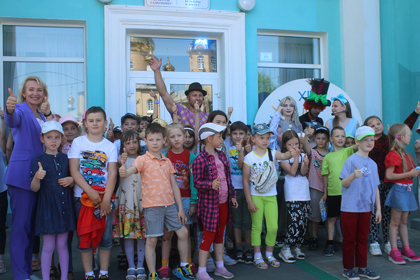 В Червенском районном центре культуры и досуга встретили первый день лета весело и безопасно